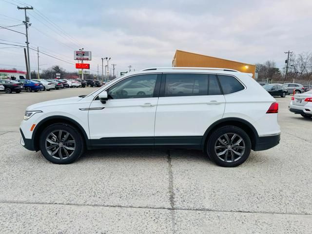 2022 Volkswagen Tiguan SE