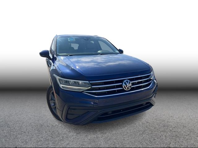 2022 Volkswagen Tiguan SE