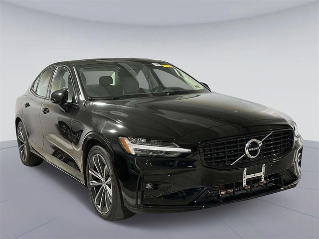 2022 Volvo S60 