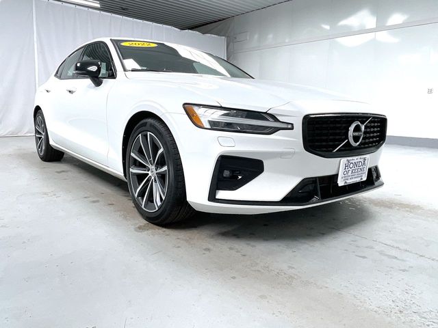 2022 Volvo S60 