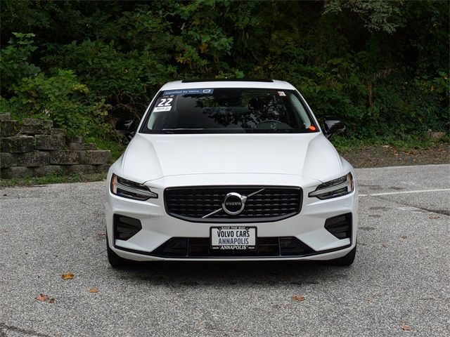 2022 Volvo S60 Momentum