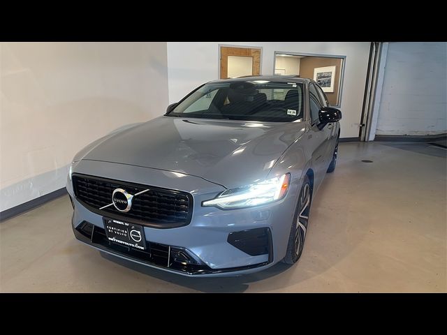 2022 Volvo S60 Momentum