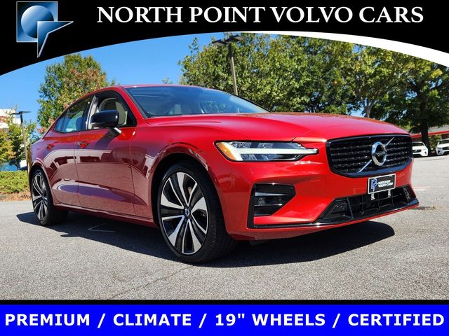 2022 Volvo S60 Momentum