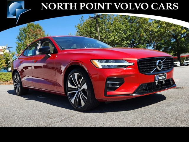 2022 Volvo S60 Momentum