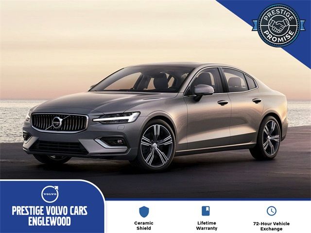 2022 Volvo S60 Momentum