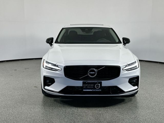 2022 Volvo S60 Momentum