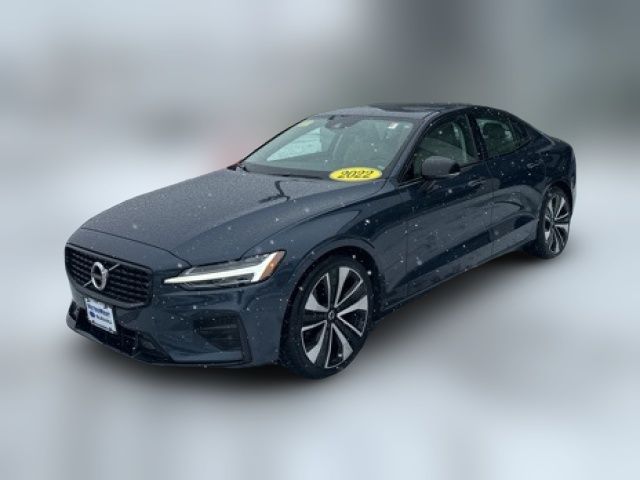 2022 Volvo S60 Momentum