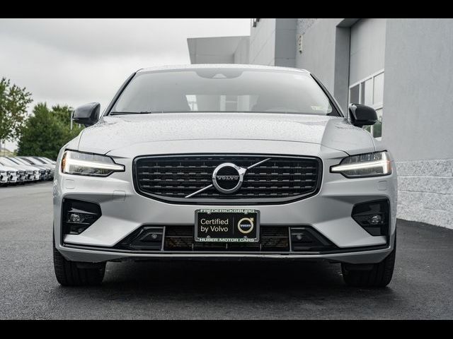 2022 Volvo S60 Momentum