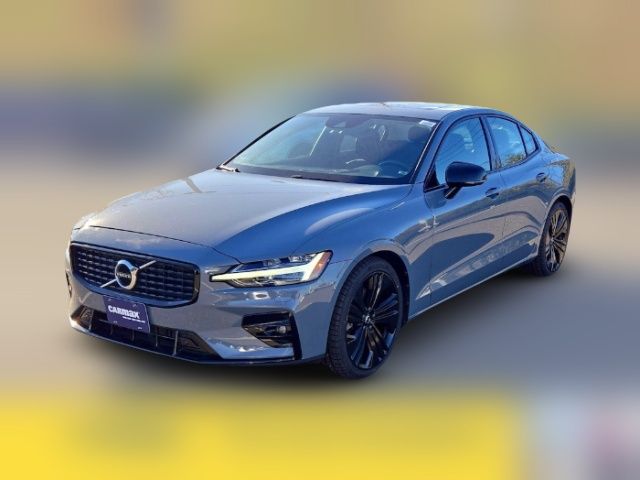 2022 Volvo S60 Momentum