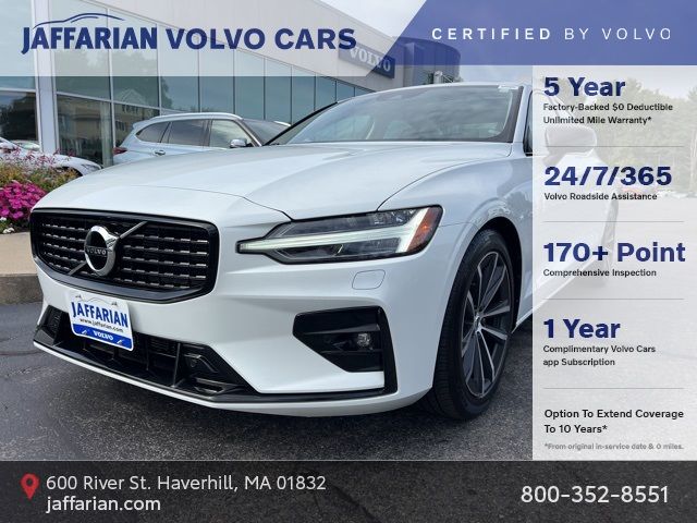 2022 Volvo S60 Momentum