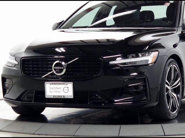 2022 Volvo S60 R-Design