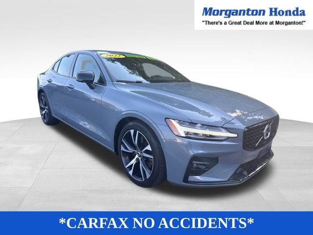 2022 Volvo S60 R-Design