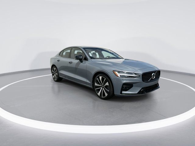 2022 Volvo S60 