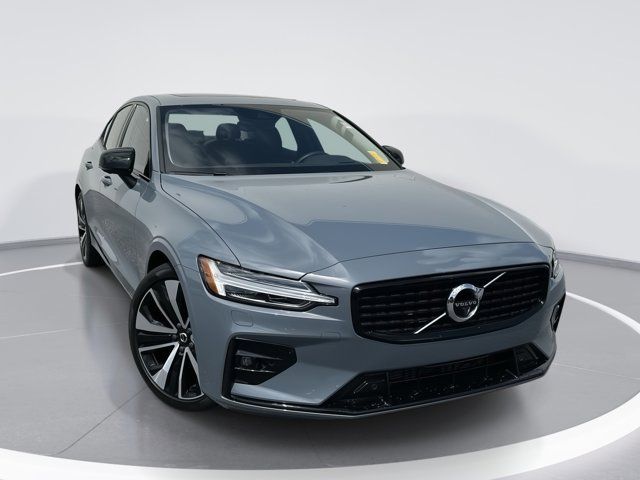 2022 Volvo S60 