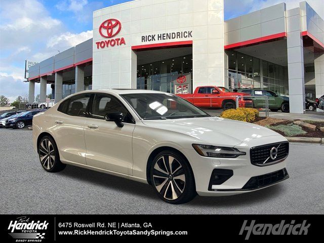 2022 Volvo S60 Inscription