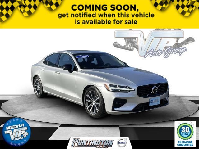 2022 Volvo S60 Momentum