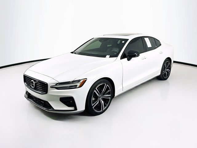 2022 Volvo S60 R-Design