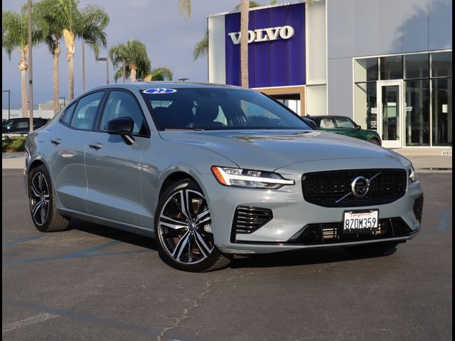 2022 Volvo S60 Recharge Plug-In Hybrid R-Design