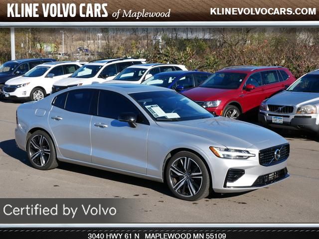 2022 Volvo S60 Recharge Plug-In Hybrid R-Design Expression