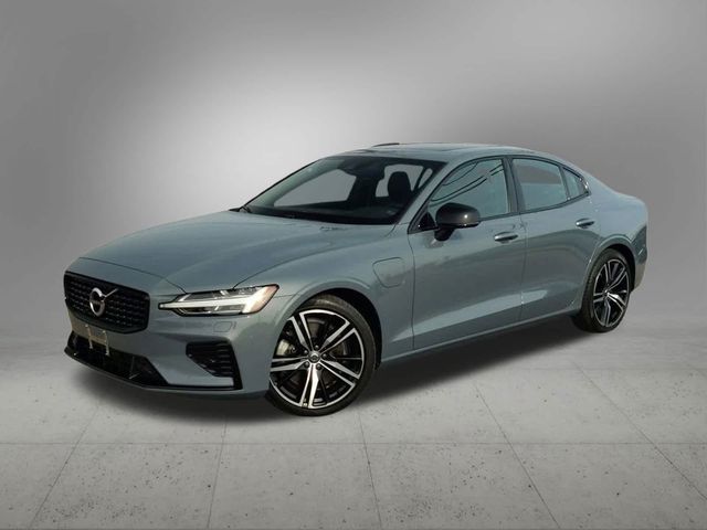 2022 Volvo S60 Recharge Plug-In Hybrid R-Design