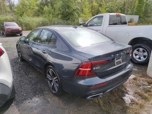 2022 Volvo S60 Recharge Plug-In Hybrid R-Design Expression