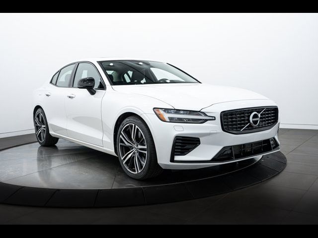 2022 Volvo S60 Recharge Plug-In Hybrid R-Design Expression