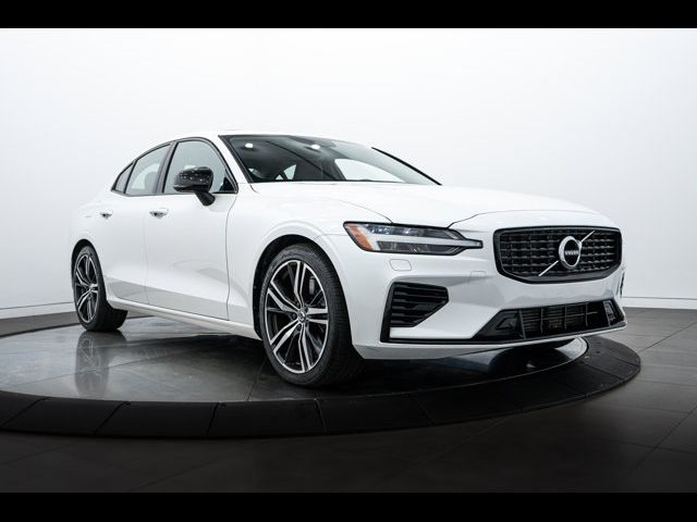 2022 Volvo S60 Recharge Plug-In Hybrid R-Design Expression