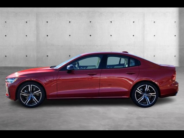 2022 Volvo S60 Recharge Plug-In Hybrid R-Design Expression