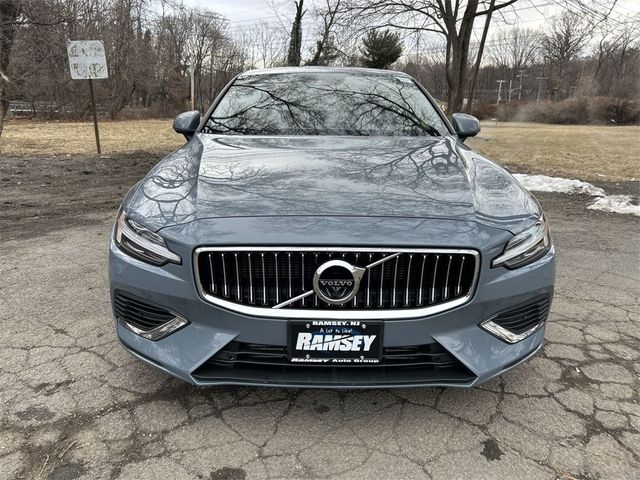 2022 Volvo Recharge Inscription