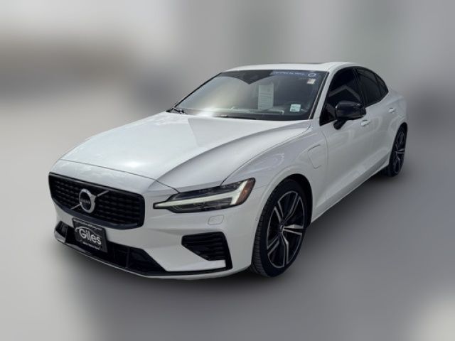 2022 Volvo S60 Recharge Plug-In Hybrid R-Design