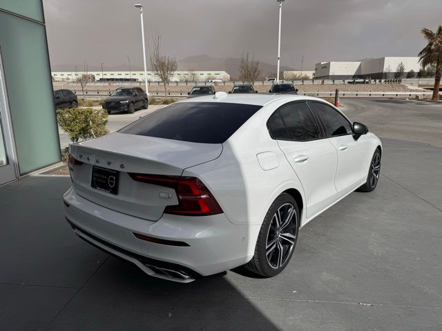 2022 Volvo S60 Recharge Plug-In Hybrid R-Design