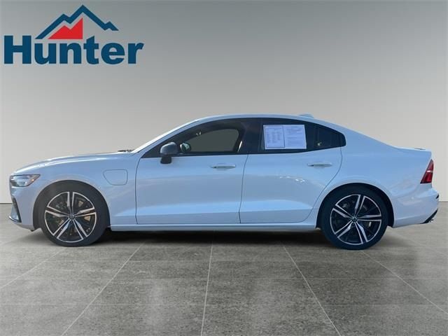 2022 Volvo S60 Recharge Plug-In Hybrid R-Design