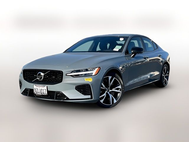 2022 Volvo S60 Recharge Plug-In Hybrid R-Design