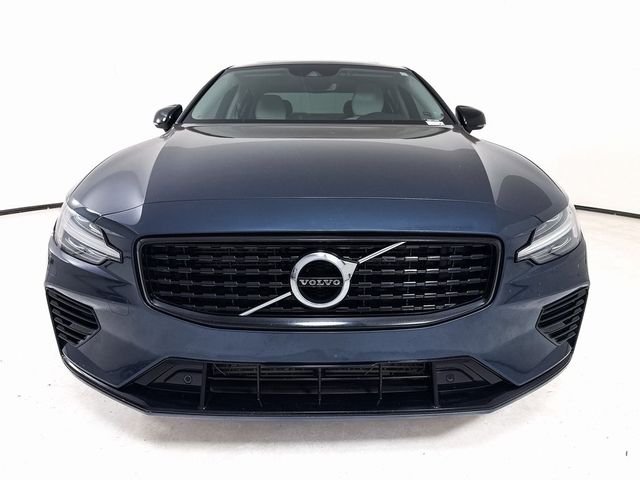 2022 Volvo Recharge Inscription