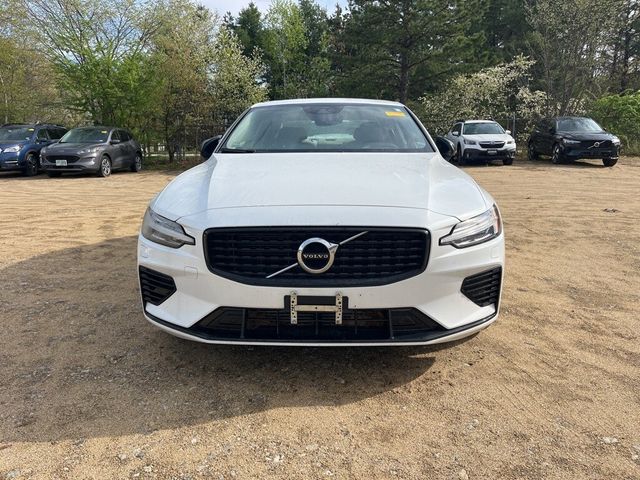 2022 Volvo S60 Recharge Plug-In Hybrid R-Design Expression