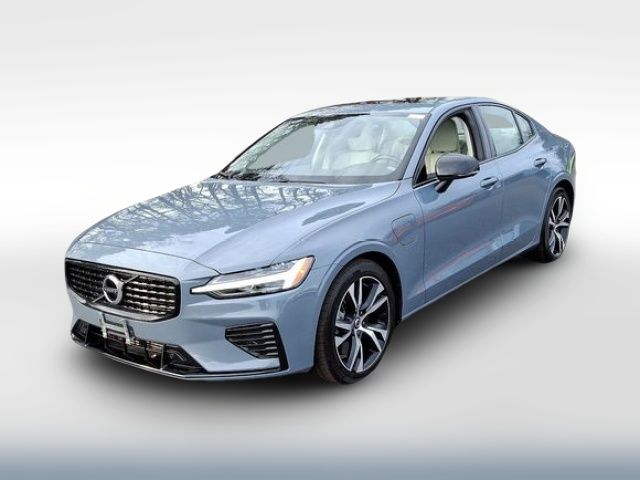 2022 Volvo S60 Recharge Plug-In Hybrid R-Design Expression