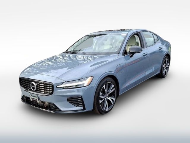 2022 Volvo S60 Recharge Plug-In Hybrid R-Design Expression