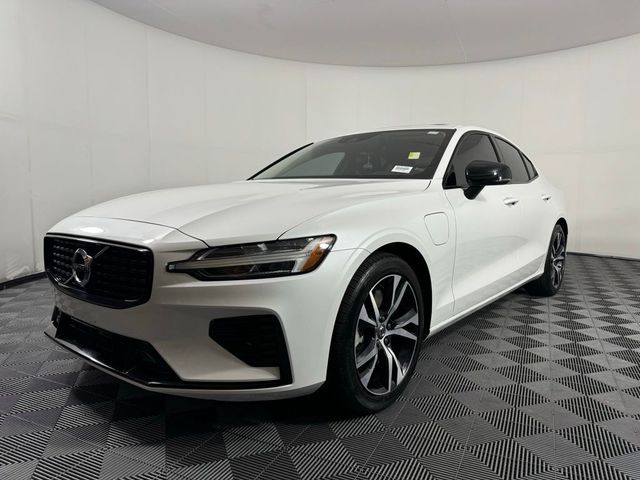 2022 Volvo S60 Recharge Plug-In Hybrid R-Design Expression