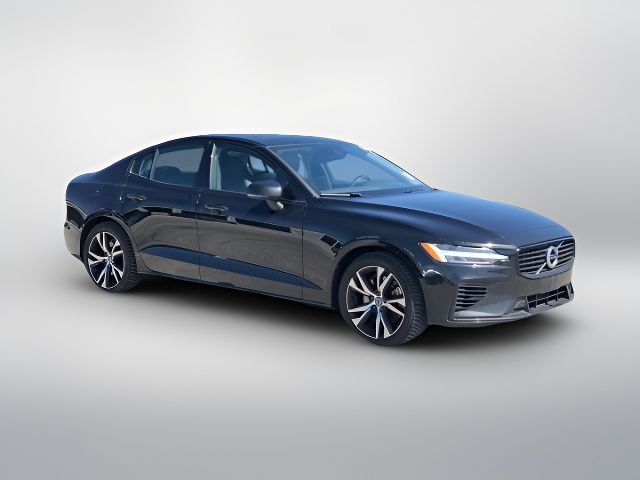 2022 Volvo S60 Recharge Plug-In Hybrid R-Design Expression
