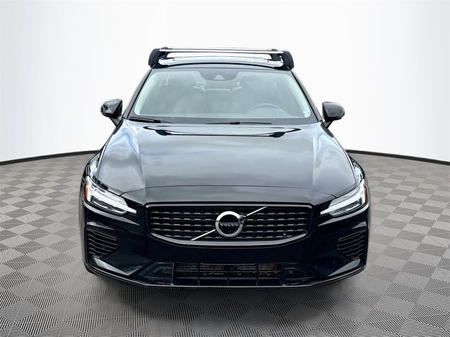 2022 Volvo S60 Recharge Plug-In Hybrid R-Design Expression