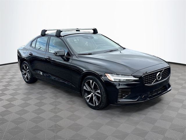 2022 Volvo S60 Recharge Plug-In Hybrid R-Design Expression