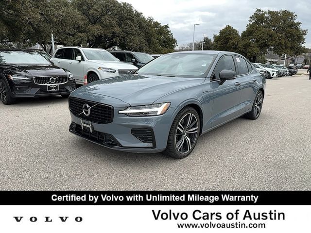 2022 Volvo S60 Recharge Plug-In Hybrid R-Design Expression