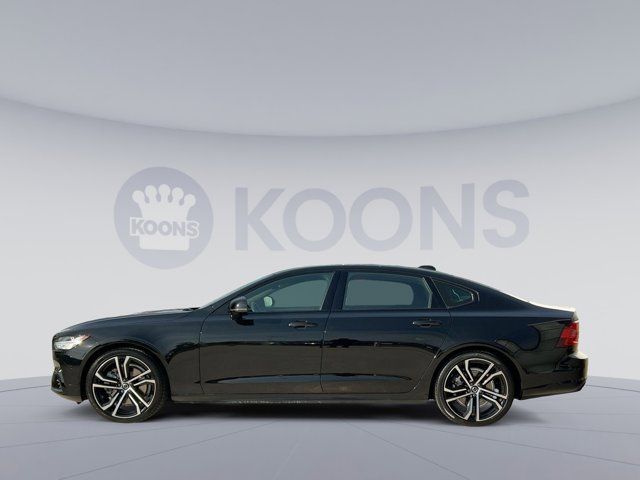 2022 Volvo S90 R-Design