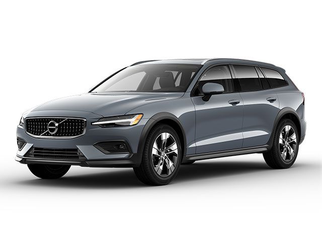 2022 Volvo V60 Cross Country Base