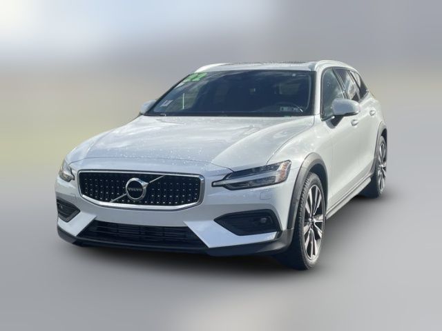 2022 Volvo V60 Cross Country Base