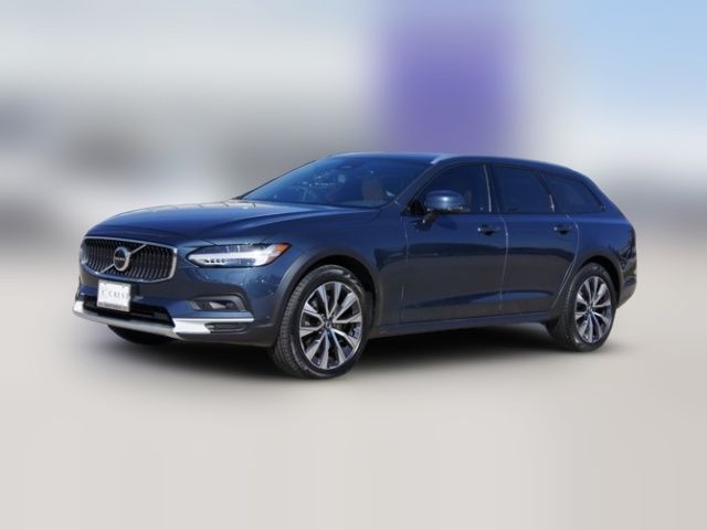 2022 Volvo V90 Cross Country Base