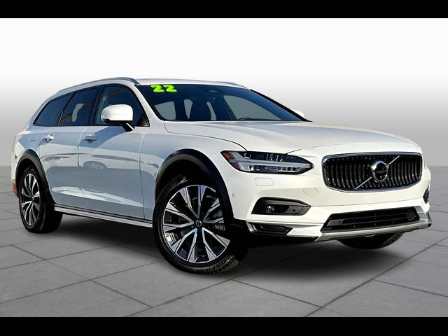 2022 Volvo V90 Cross Country Base