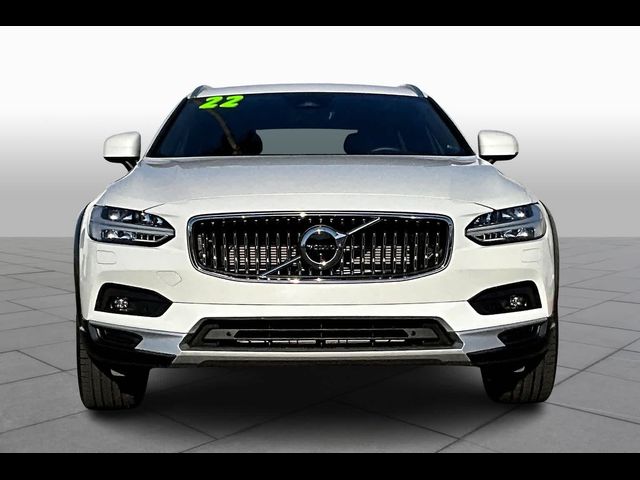 2022 Volvo V90 Cross Country Base