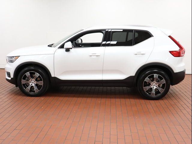 2022 Volvo XC40 Inscription