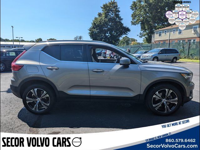 2022 Volvo XC40 Inscription